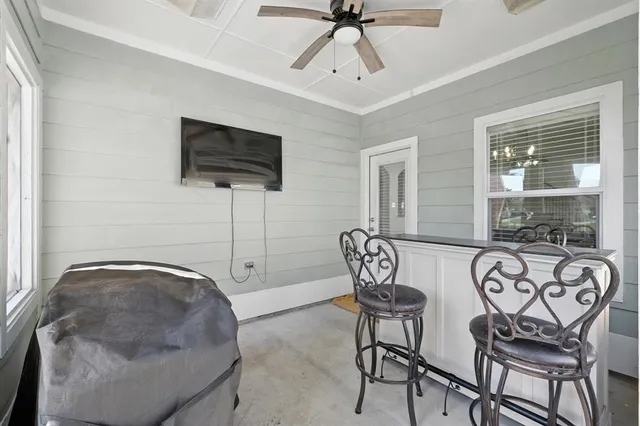 a view of a livingroom with furniture