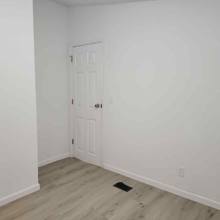 85008 Loretta Lane Yulee, FL 32097 - Photo 22 of 30 a view of a room