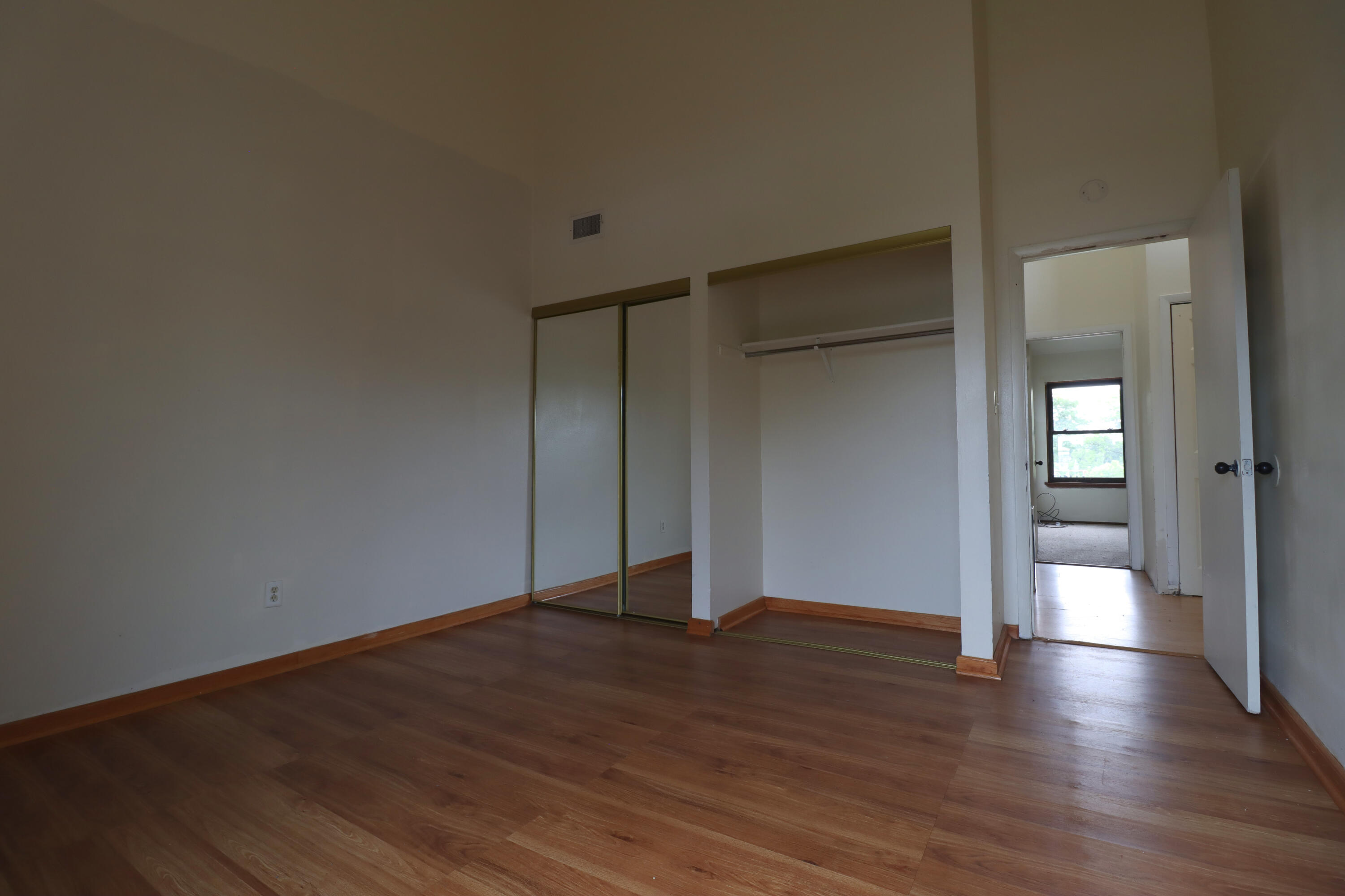 5407 Byrd Avenue Racine, WI 53406 - Photo 13 of 16 IMG_7563