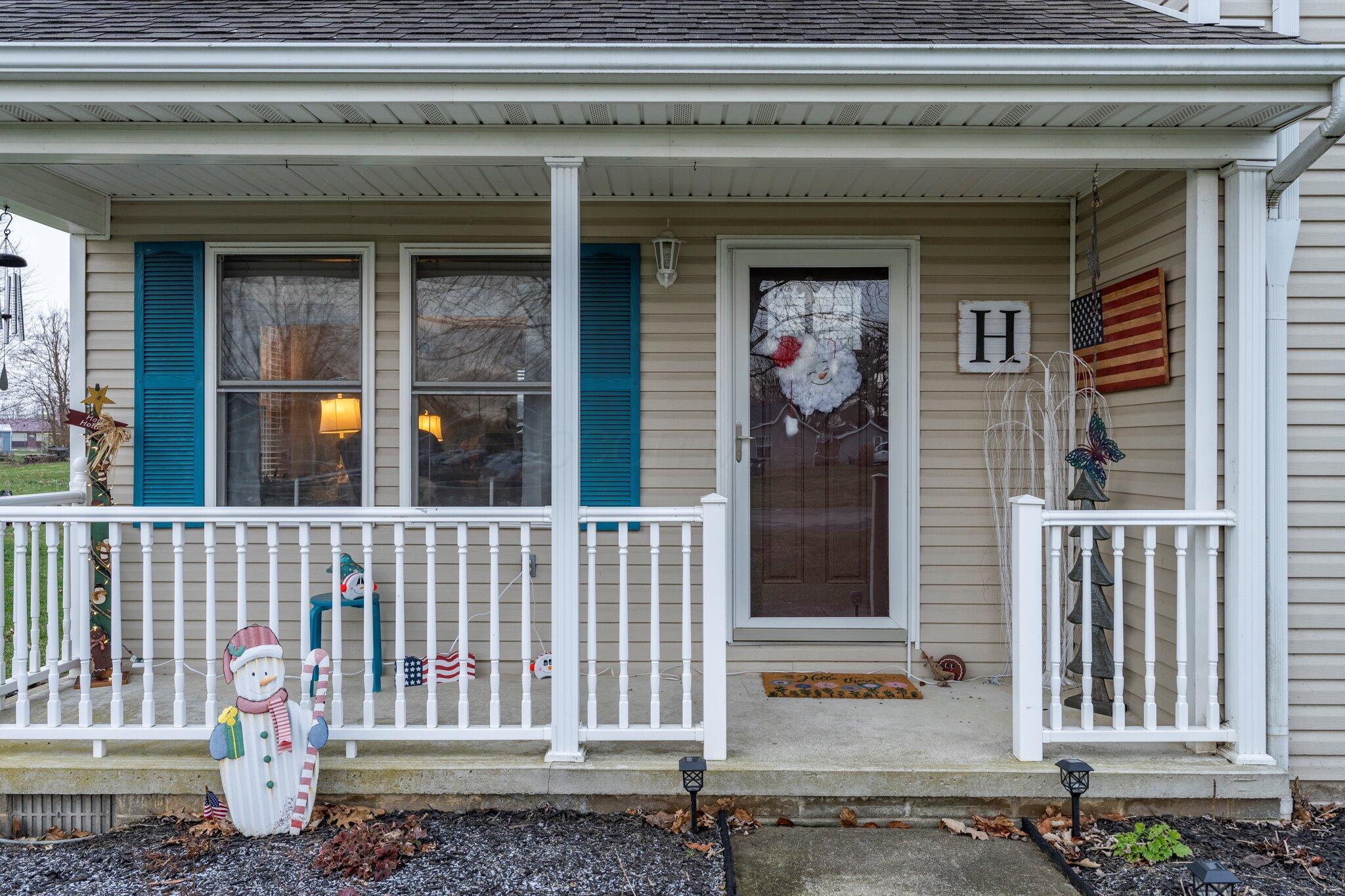 139 Rolfe Drive Sabina, OH 45169 - Photo 3 of 35 04-139RolfeDr-036