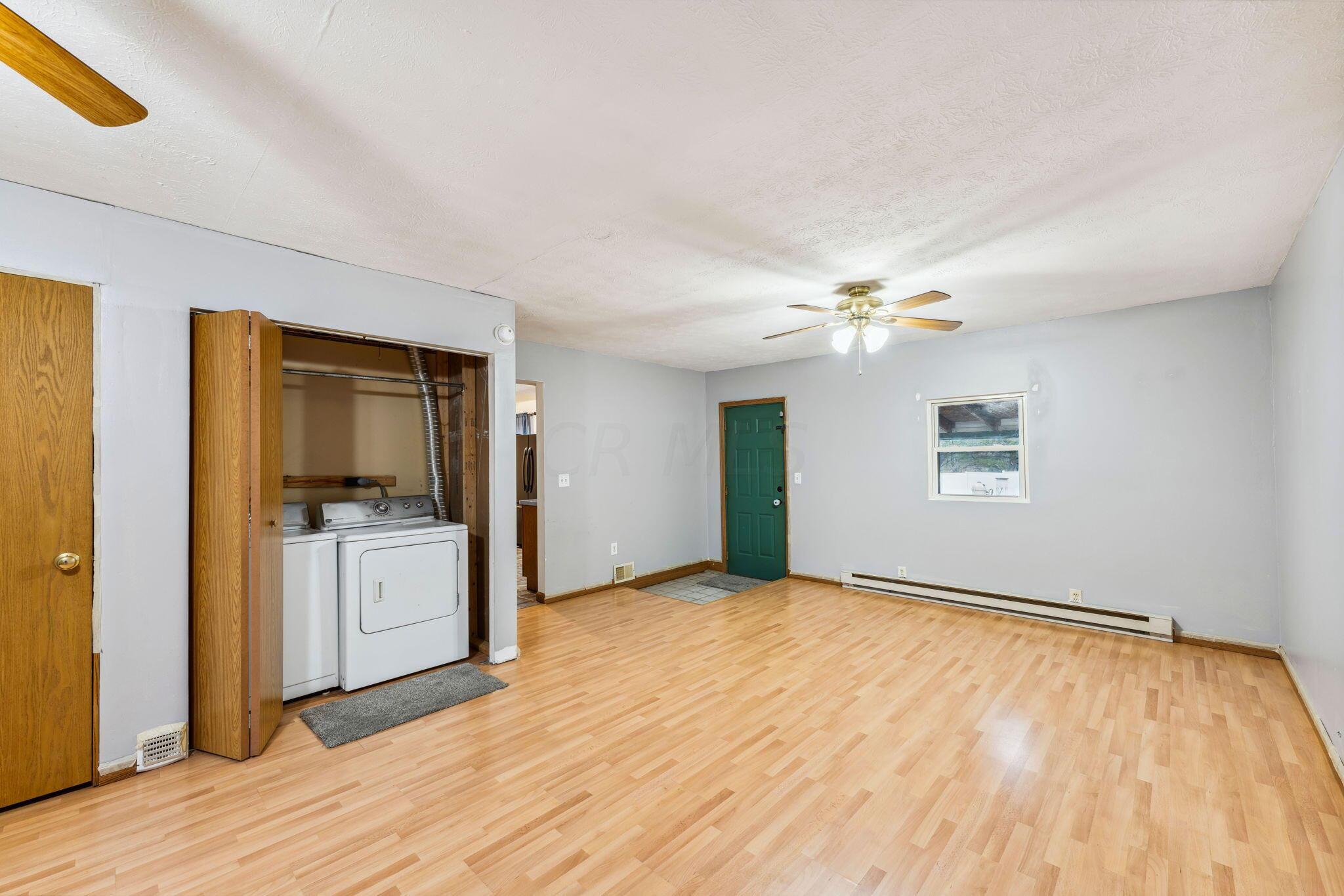 175 Helen Road Southwest Pataskala, OH 43062 - Photo 17 of 44 Family Room