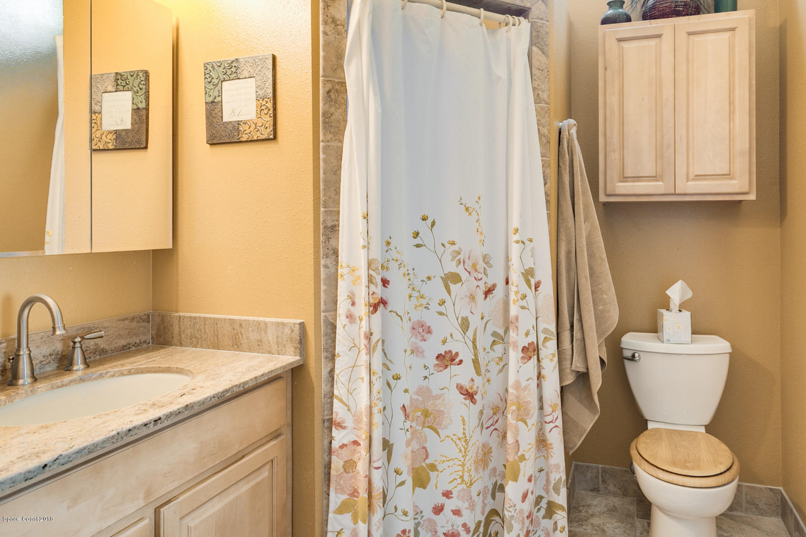 280 Rheine Road Northwest Palm Bay, FL 32907 - Photo 20 of 24 Master Bath