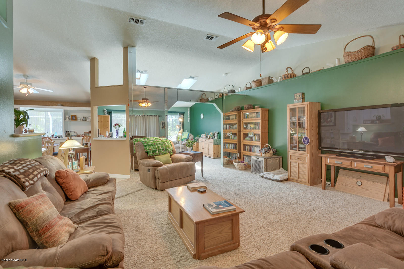 280 Rheine Road Northwest Palm Bay, FL 32907 - Photo 3 of 24 Living Room