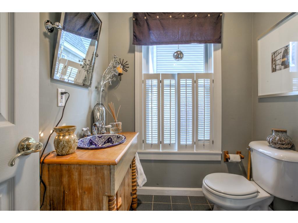 118 Chester Road Raymond, NH 03077 - Photo 21 of 34