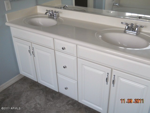 20864 West Ridge Road Buckeye, AZ 85396 - Photo 34 of 37 Master Bathroom