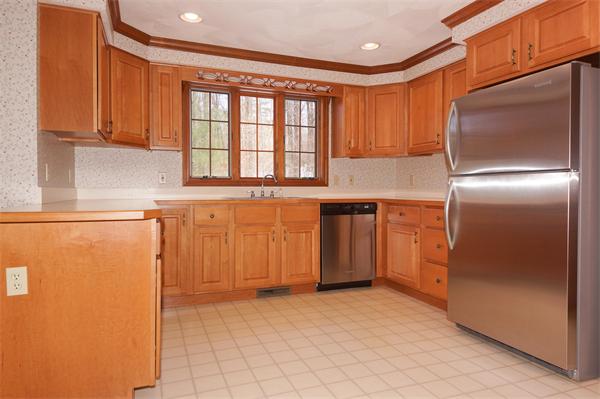 233 Green Road Bolton, MA 01740 - Photo 13 of 30