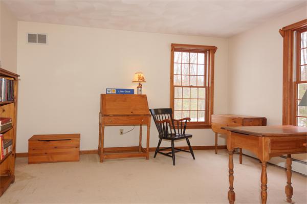 233 Green Road Bolton, MA 01740 - Photo 18 of 30