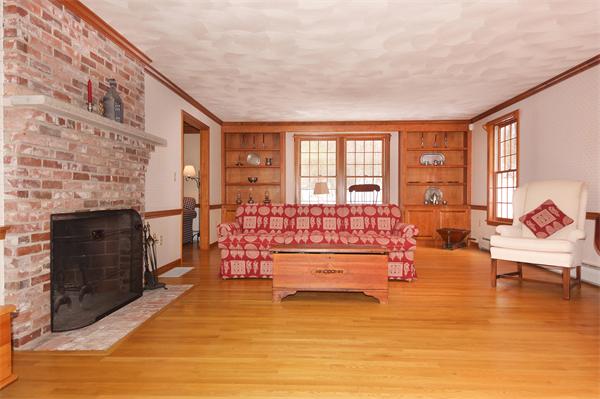 233 Green Road Bolton, MA 01740 - Photo 3 of 30