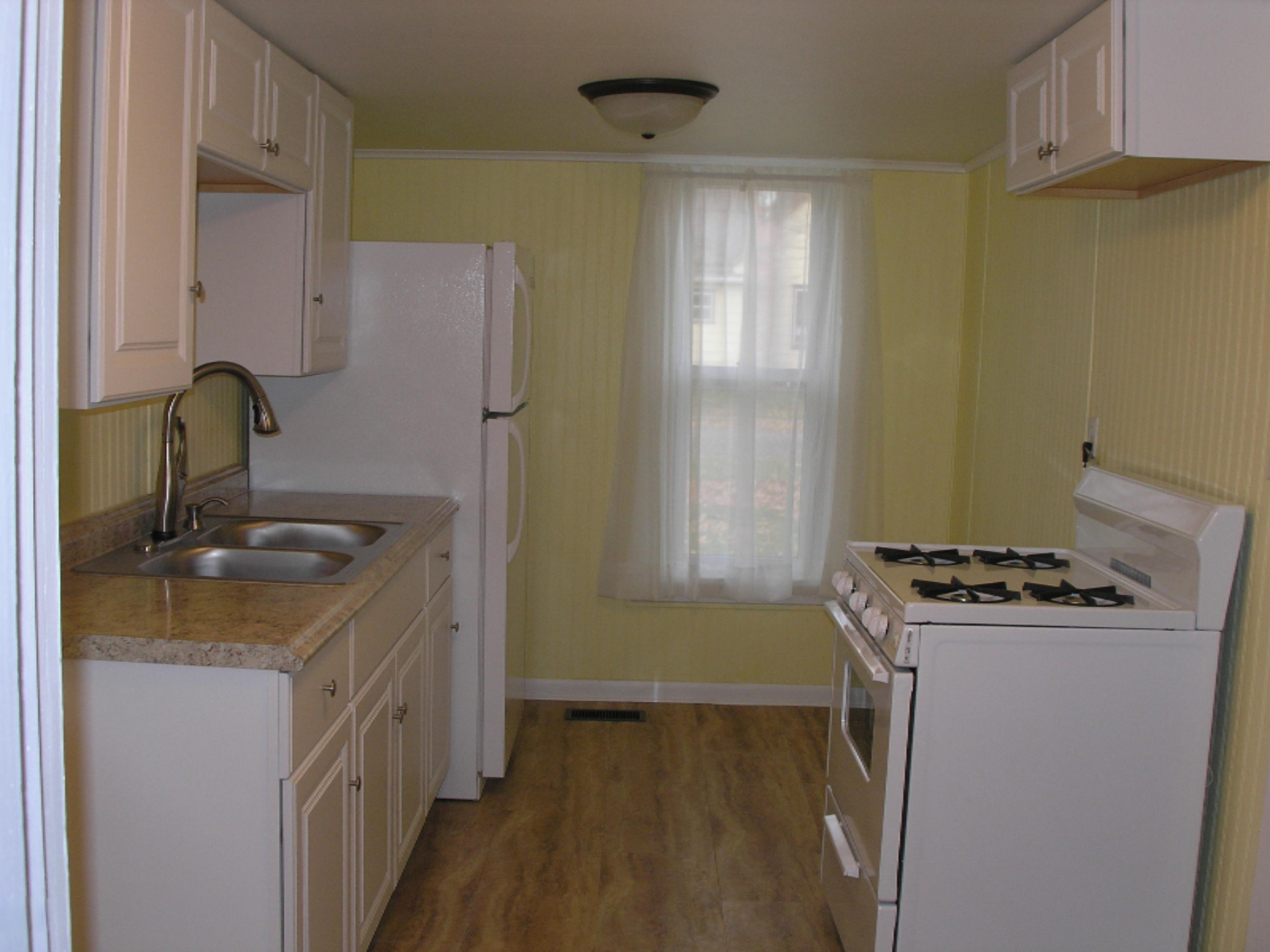 1103 5th Street Three Rivers, MI 49093 - Photo 3 of 19 1103 Fifth St 001