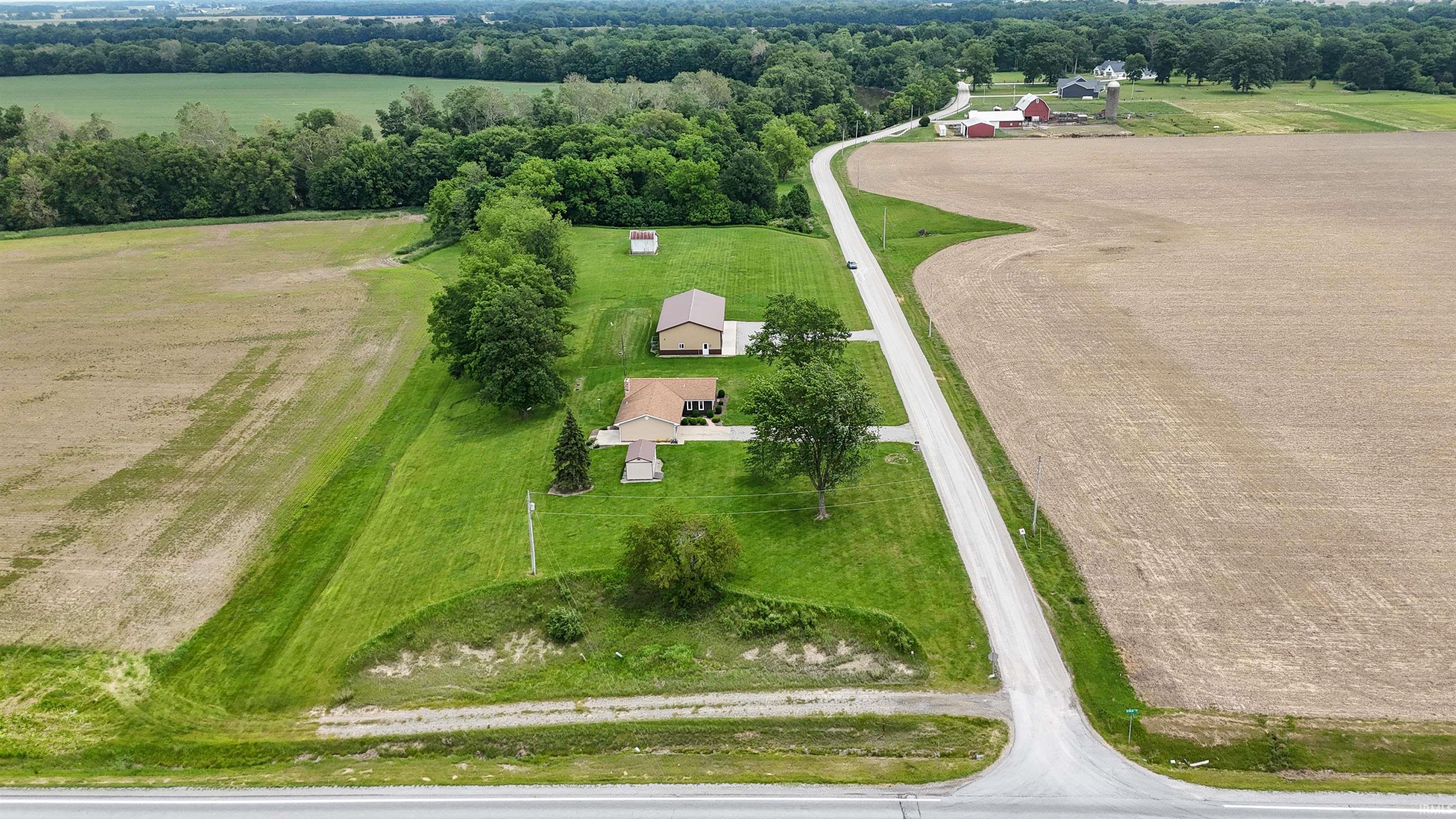 22825 Kammeyer Road Woodburn, IN 46797 - Photo 3 of 42