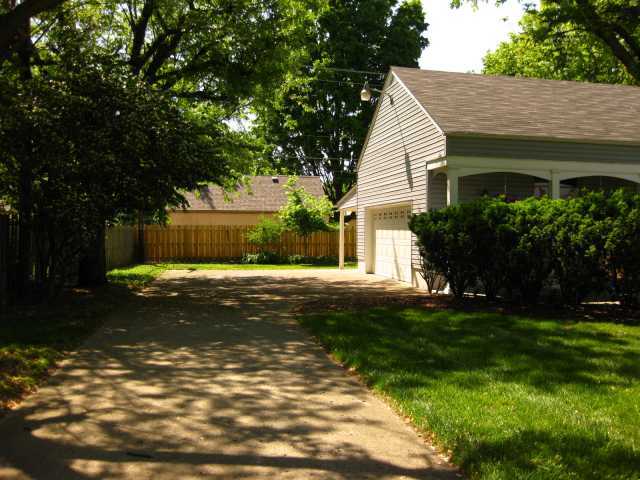 2181 Farleigh Road Columbus, OH 43221 - Photo 14 of 18 Gallery Image 14