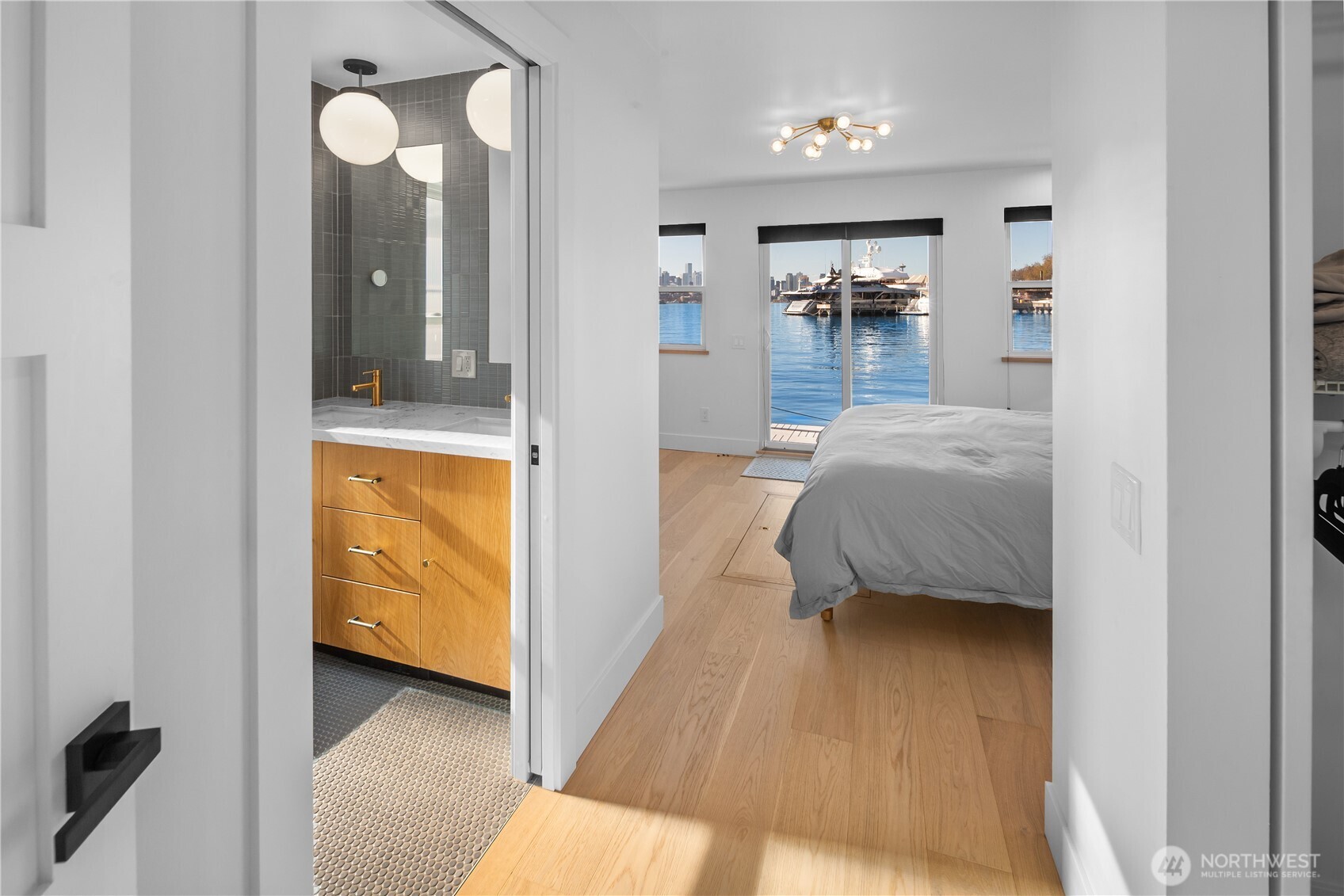 2309 North Northlake Way, Unit 13 Seattle, WA 98103 - Photo 23 of 40