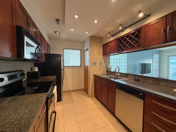 $20,000 | 5 North New Haven Avenue, Unit C3A, Ventnor City, NJ 08406