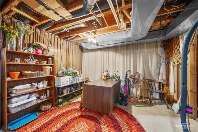 $299,900 | 450 West Market Street, Somonauk, IL 60552