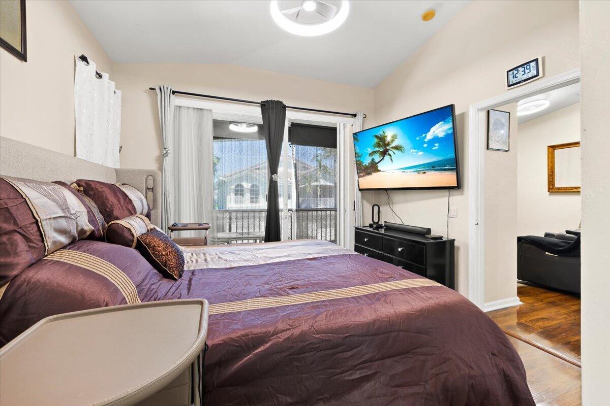 3175 Laurel Ridge Circle Riviera Beach, FL 33404 - Photo 14 of 36 15-424A9480