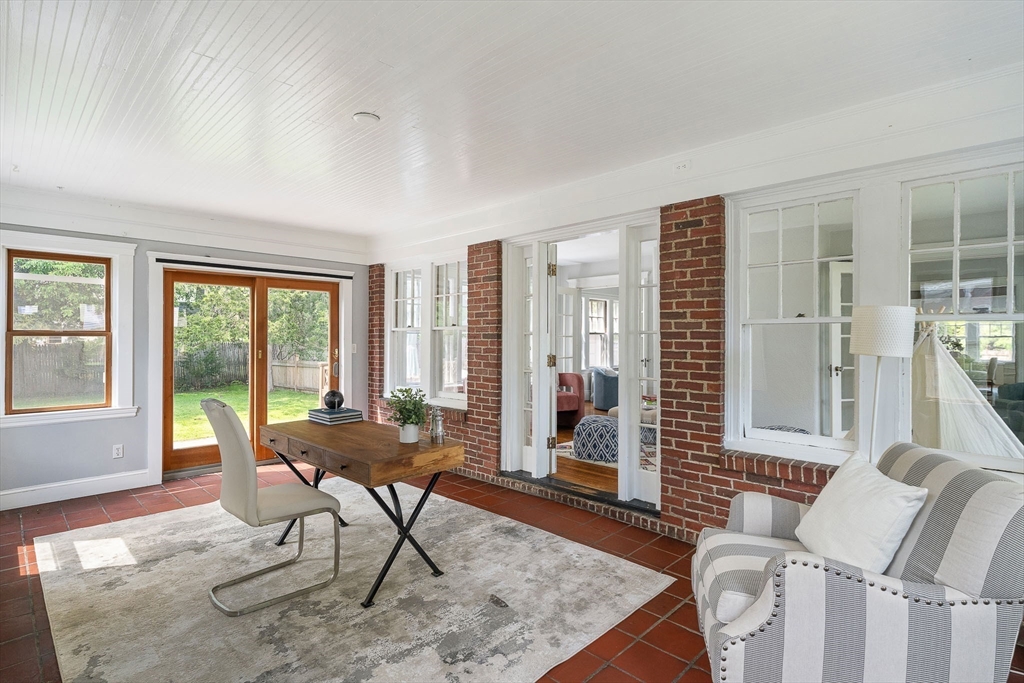 15 Agawam Road Newton, MA 02468 - Photo 7 of 25