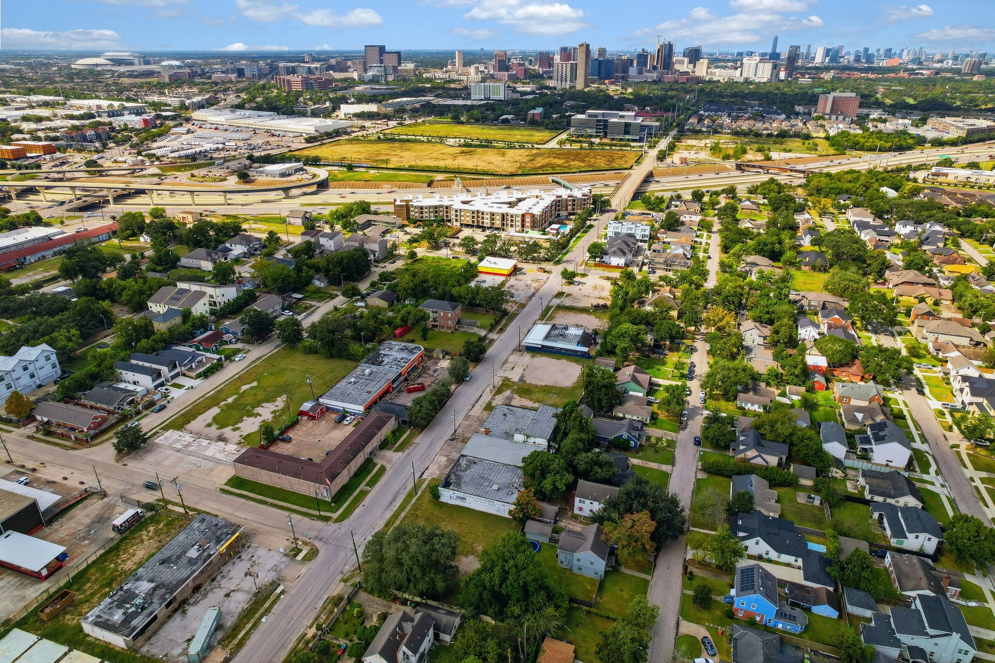 3343 Dixie Drive Houston, TX 77021 - Photo 4 of 9 an aerial view of residential houses with outdoor space