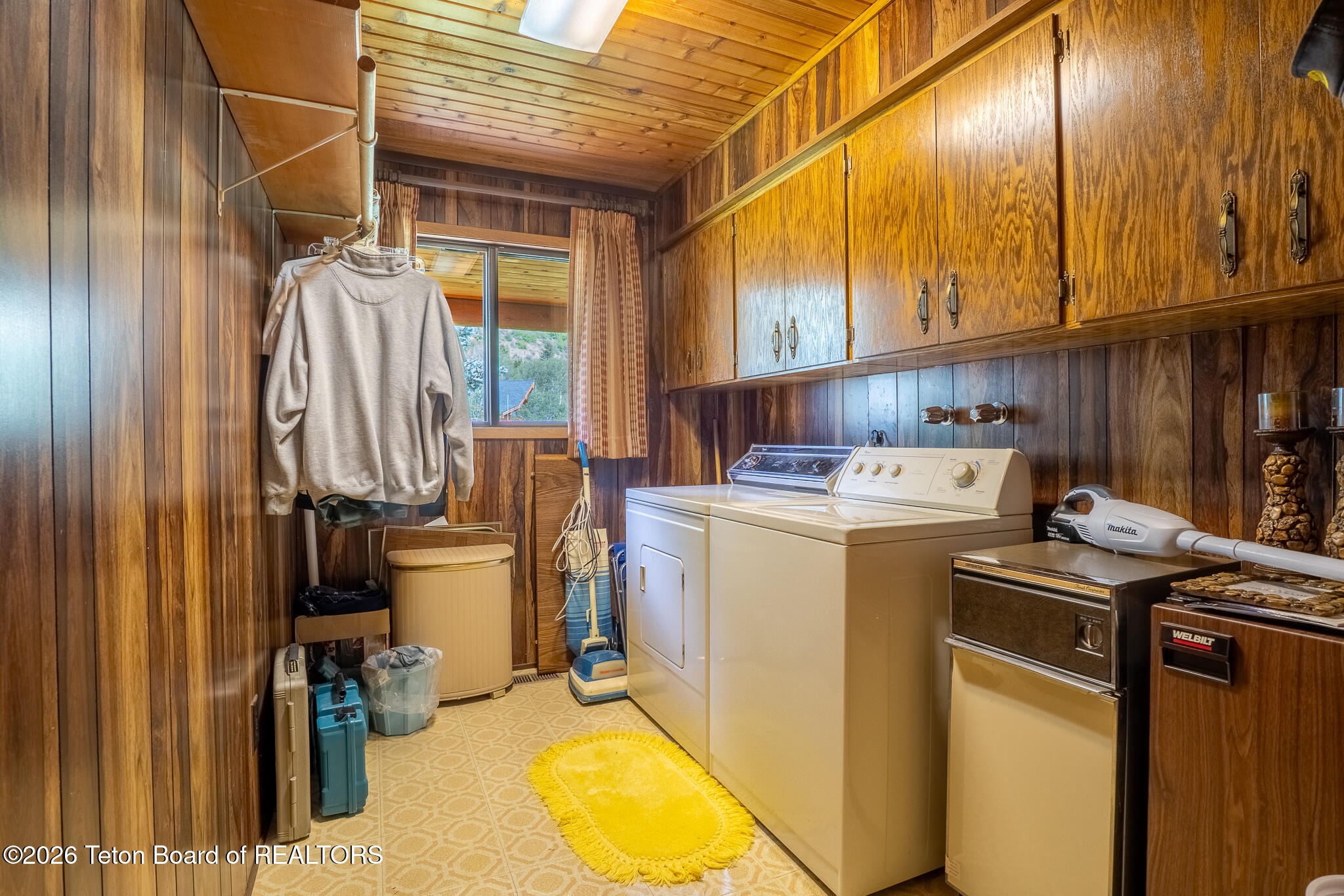 112 Canyon Pines Way Star Valley Ranch, WY 83127 - Photo 18 of 43 Laundry Room
