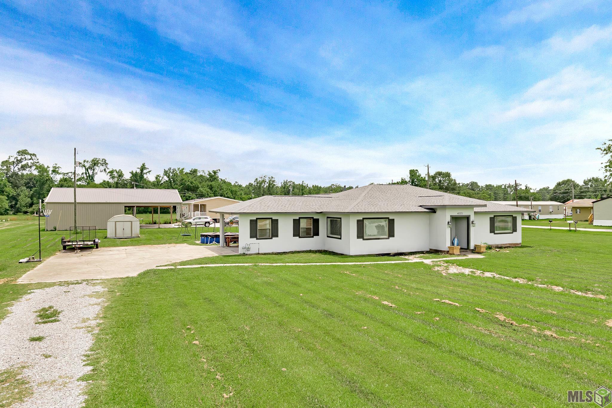 43271 Bayou Narcisse Road Gonzales, LA 70737 - Photo 2 of 24