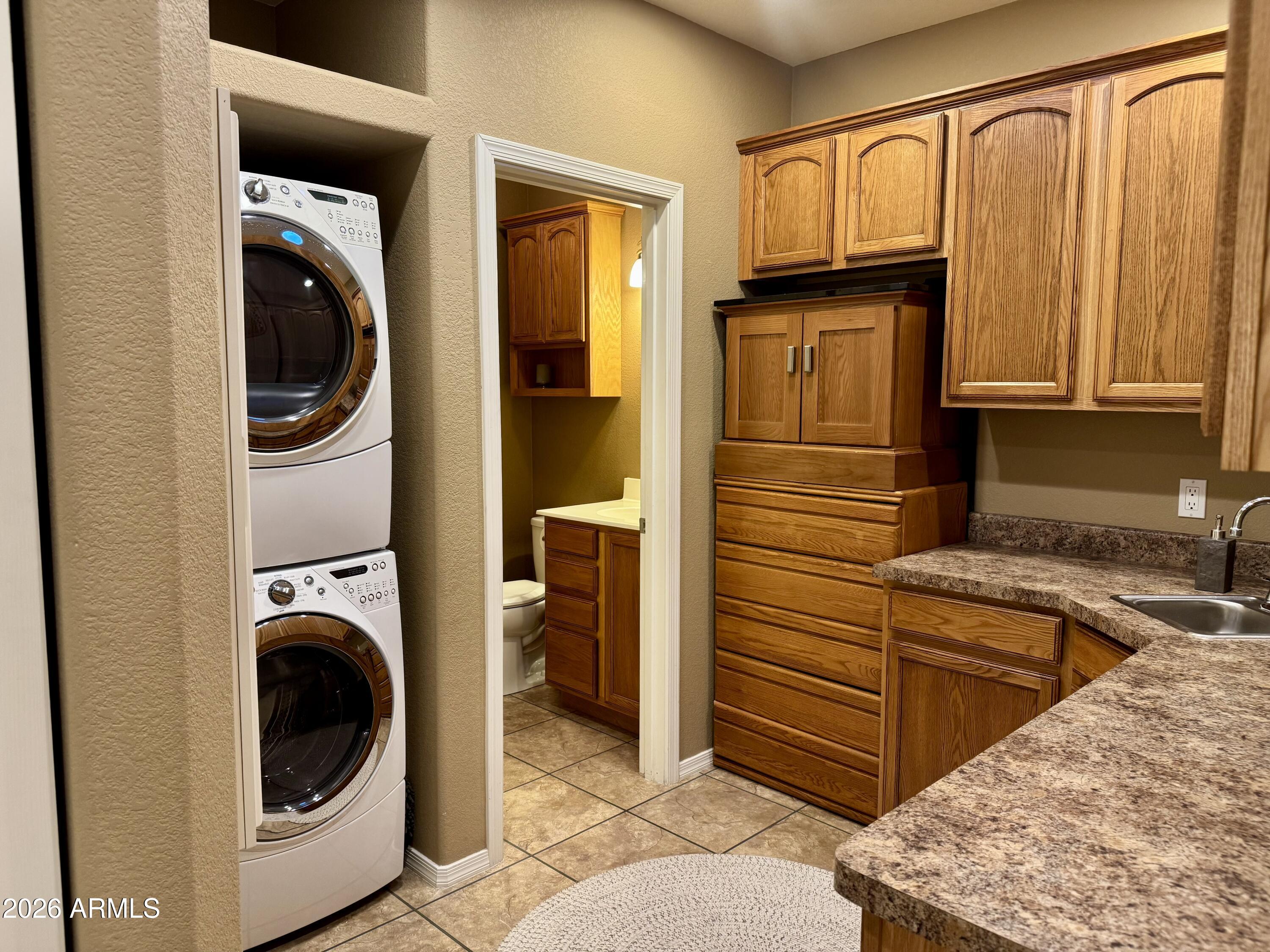128 Aztec, Unit 214 Mesa, AZ 85205 - Photo 15 of 33 Laundry room