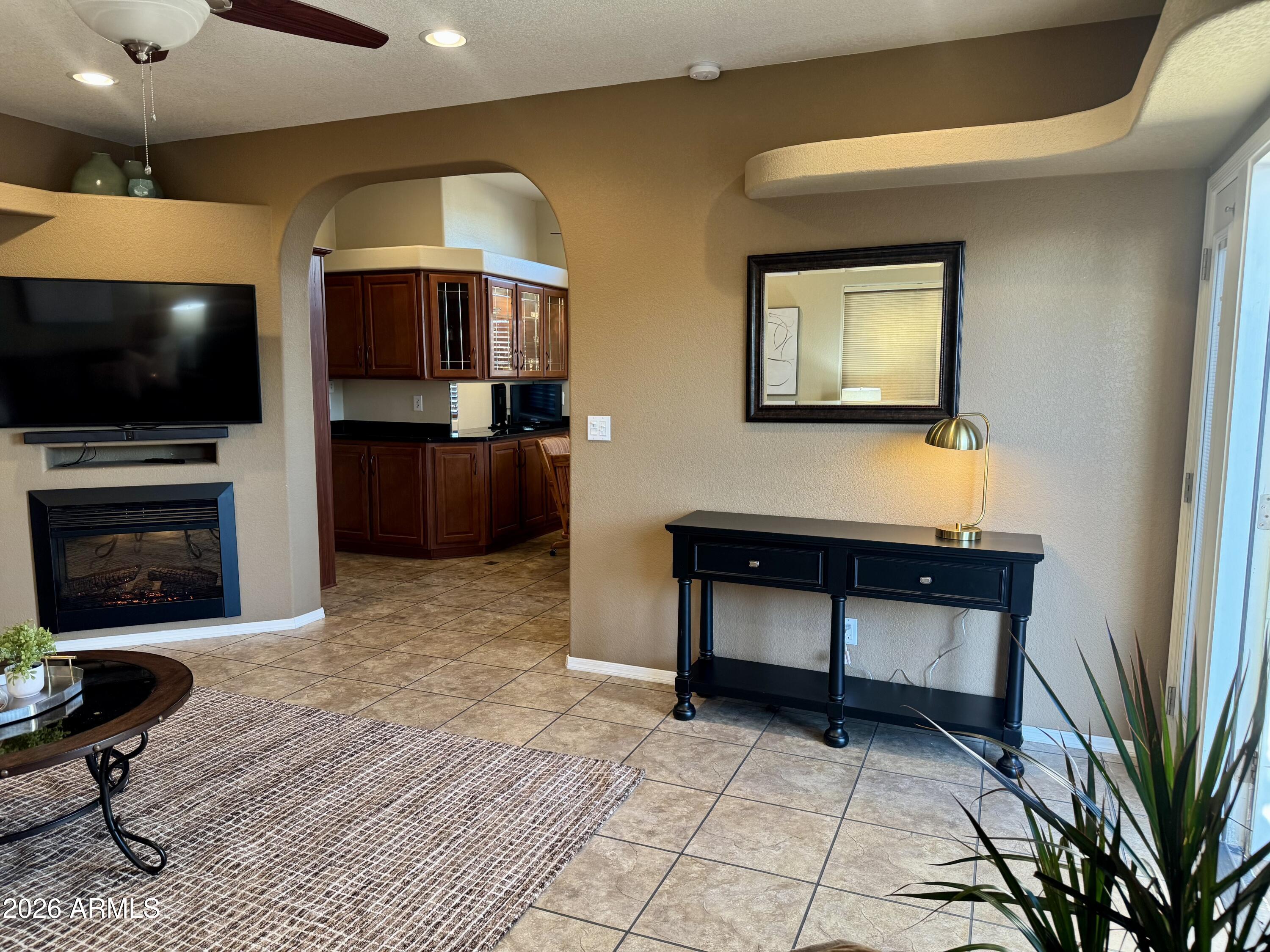 128 Aztec, Unit 214 Mesa, AZ 85205 - Photo 5 of 33 entry way