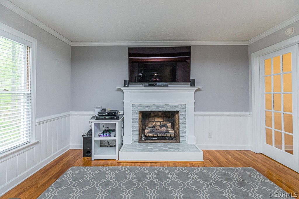 14209 Long Hill Road Midlothian, VA 23112 - Photo 25 of 50 a living room with furniture and a fireplace