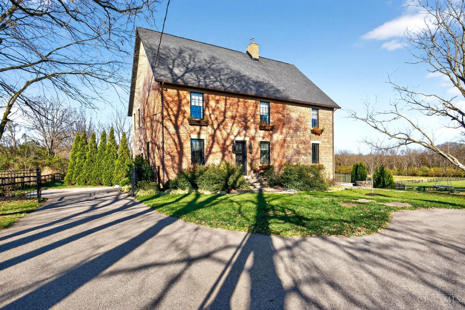 2566 East Lower Springboro Road Waynesville, OH 45068 - Photo 2 of 99