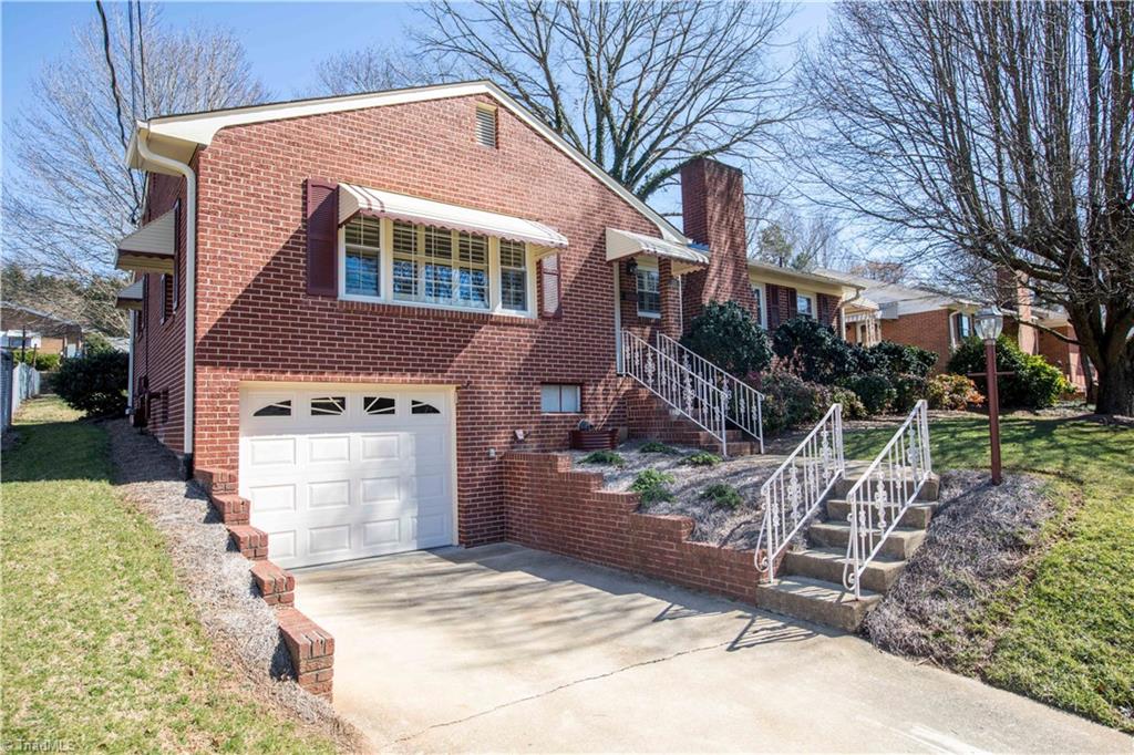 1503 Sharon Road Winston-Salem, NC 27103 - Photo 3 of 39 Gallery Image 3