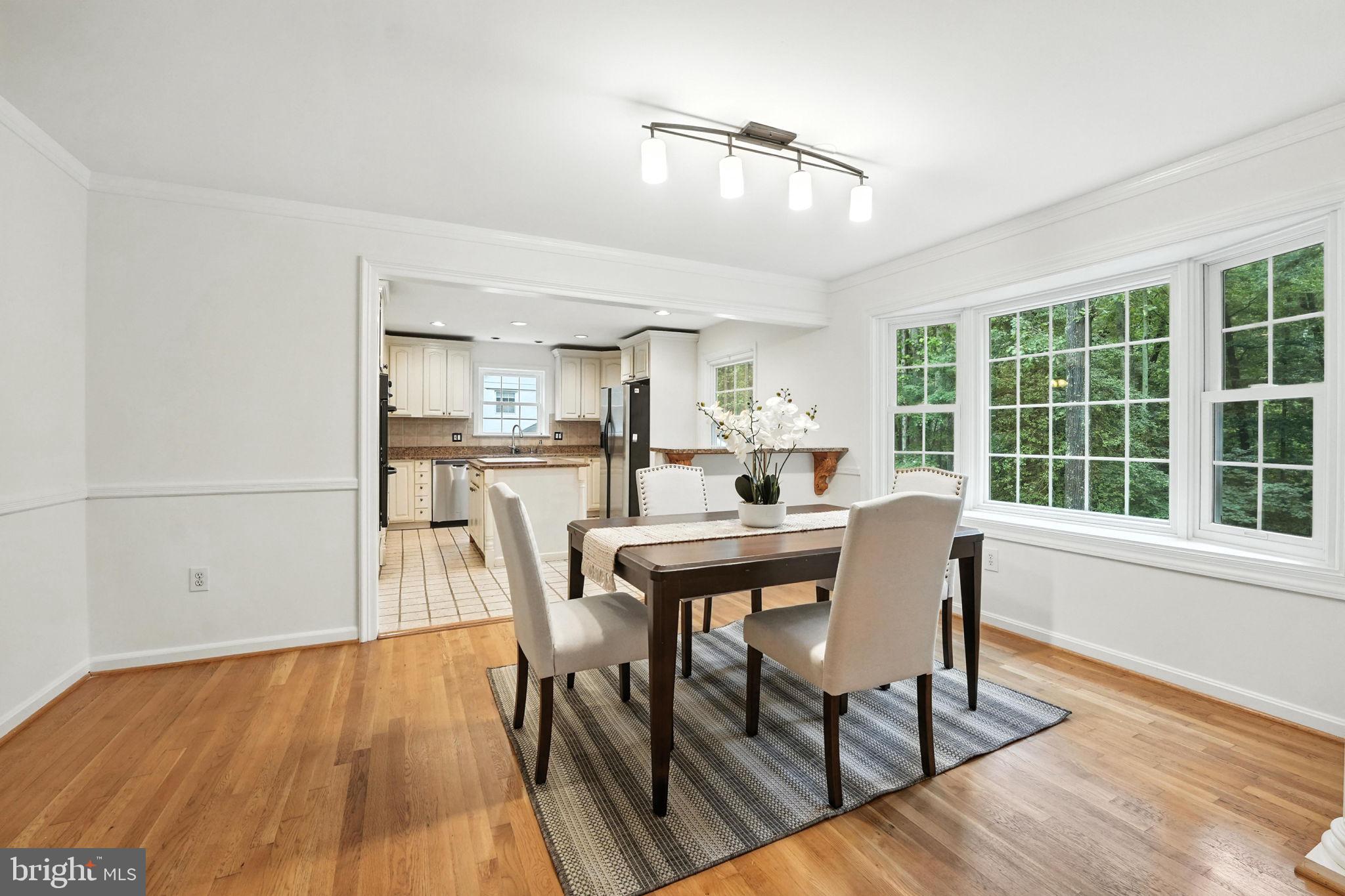 12134 Stirrup Road Reston, VA 20191 - Photo 8 of 57