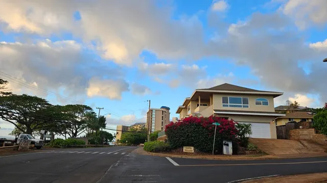 $2,800,000 | 11 Piina Place, Lahaina, HI 96761