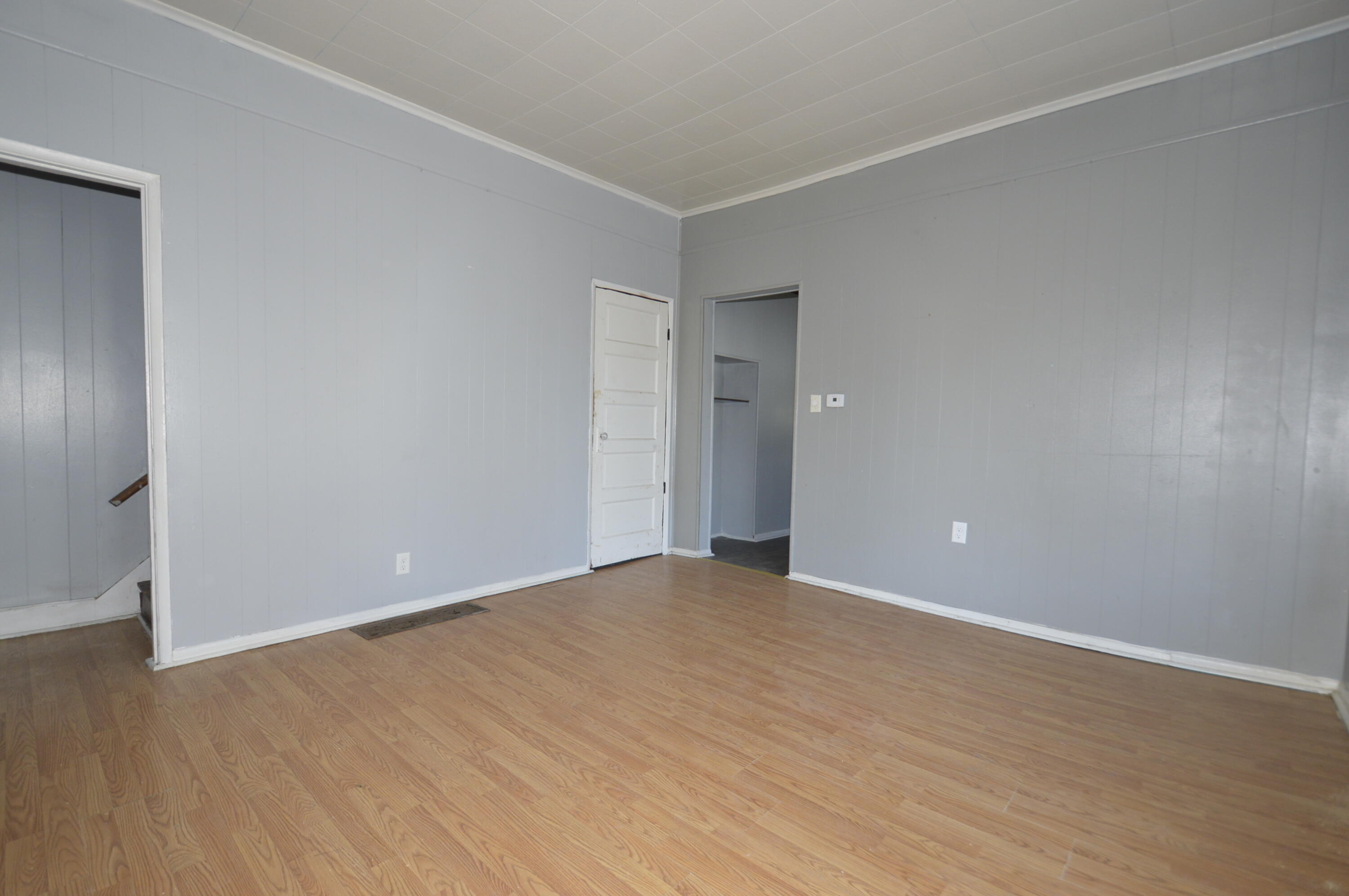 117 East Cecil Street Springfield, OH 45504 - Photo 7 of 27