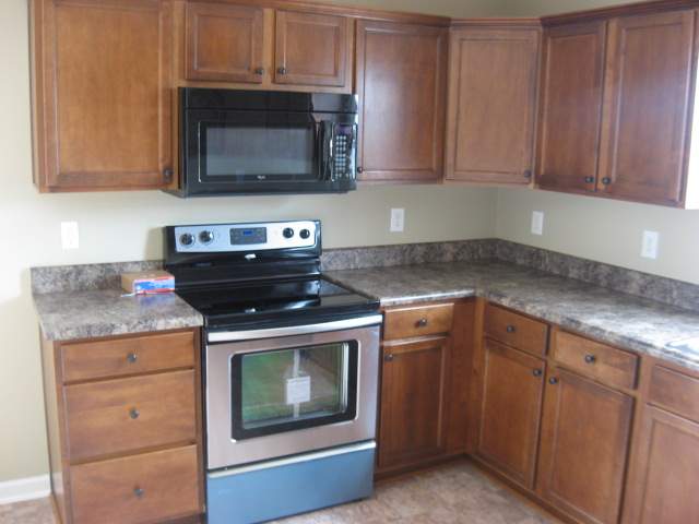 466 Gibbs Road Wellford, SC 29385 - Photo 3 of 11 Gallery Image 3