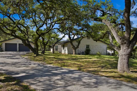 $650,000 | 28337 Leslie Pfeiffer Drive, Boerne, TX 78015