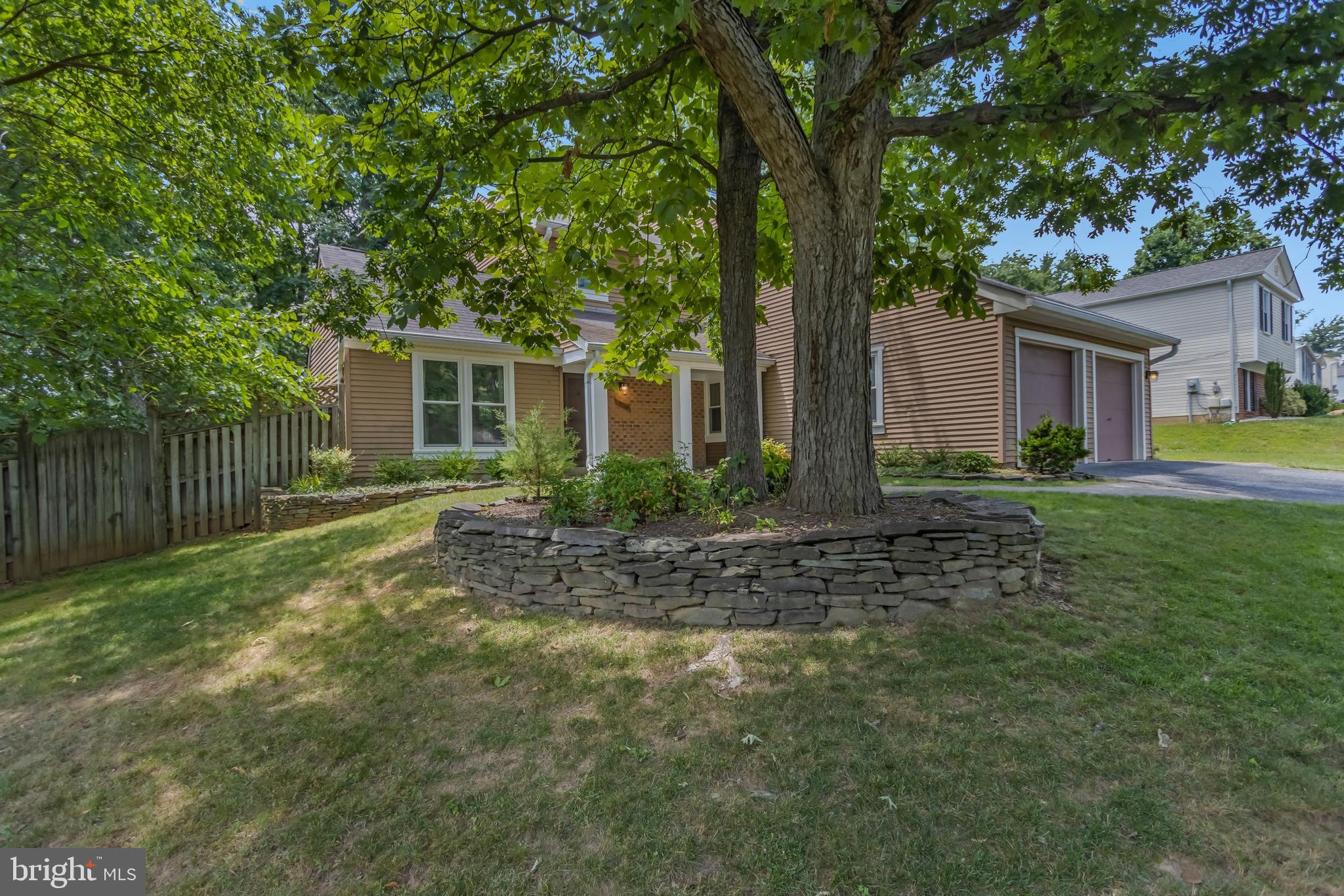 13104 North Point Lane Laurel, MD 20708 - Photo 2 of 26 Gallery Image 2