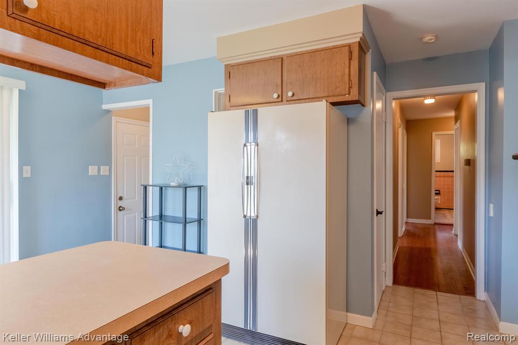 33401 Defour Drive Sterling Heights, MI 48310 - Photo 13 of 38