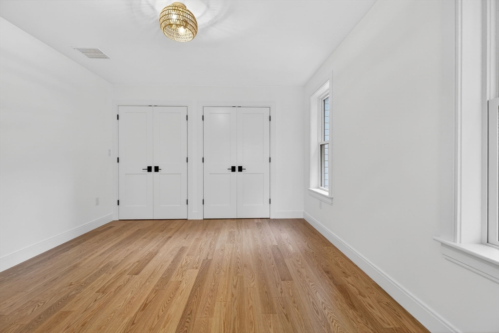37 Maple Street Lynnfield, MA 01940 - Photo 24 of 40