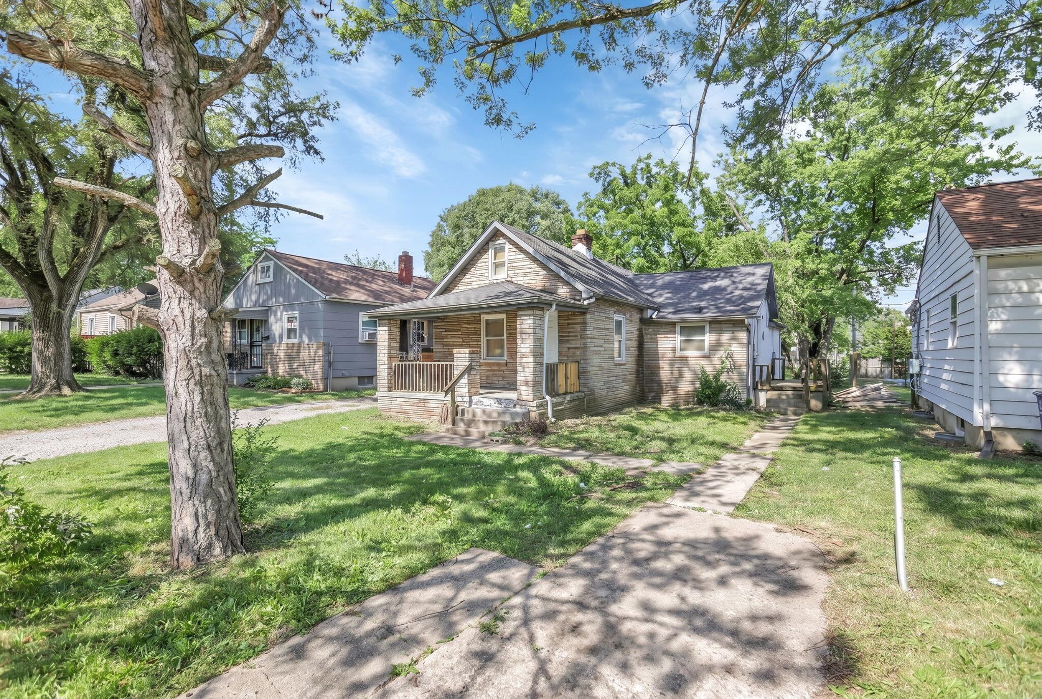 2717 McGuffey Road Columbus, OH 43211 - Photo 4 of 26
