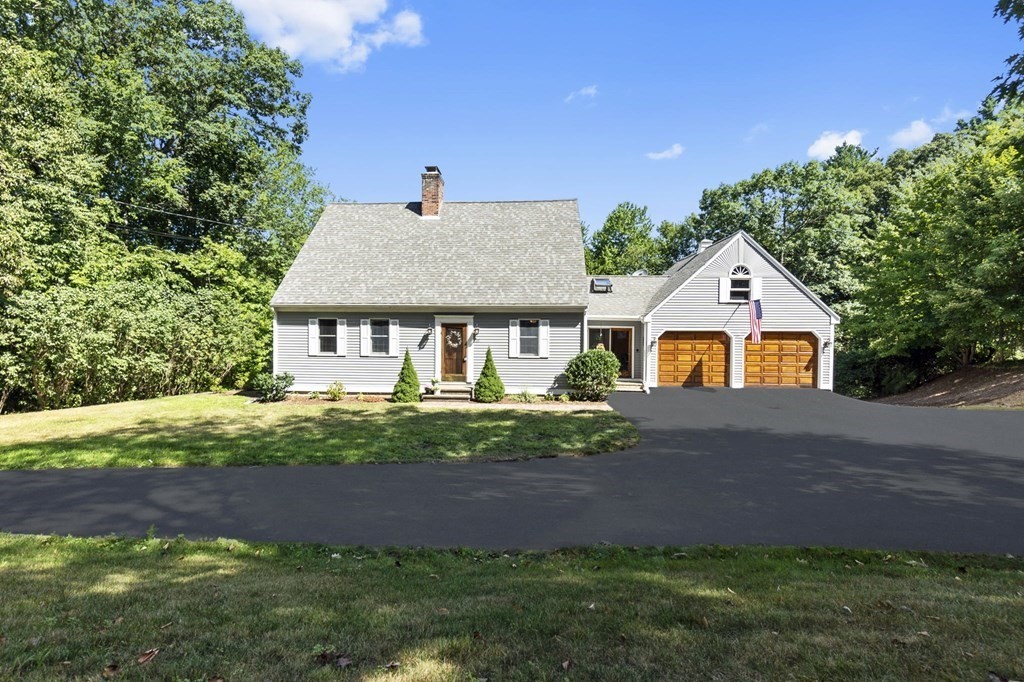 34 Kimball Road Amesbury, MA 01913 - Photo 1 of 41 Gallery Image 1