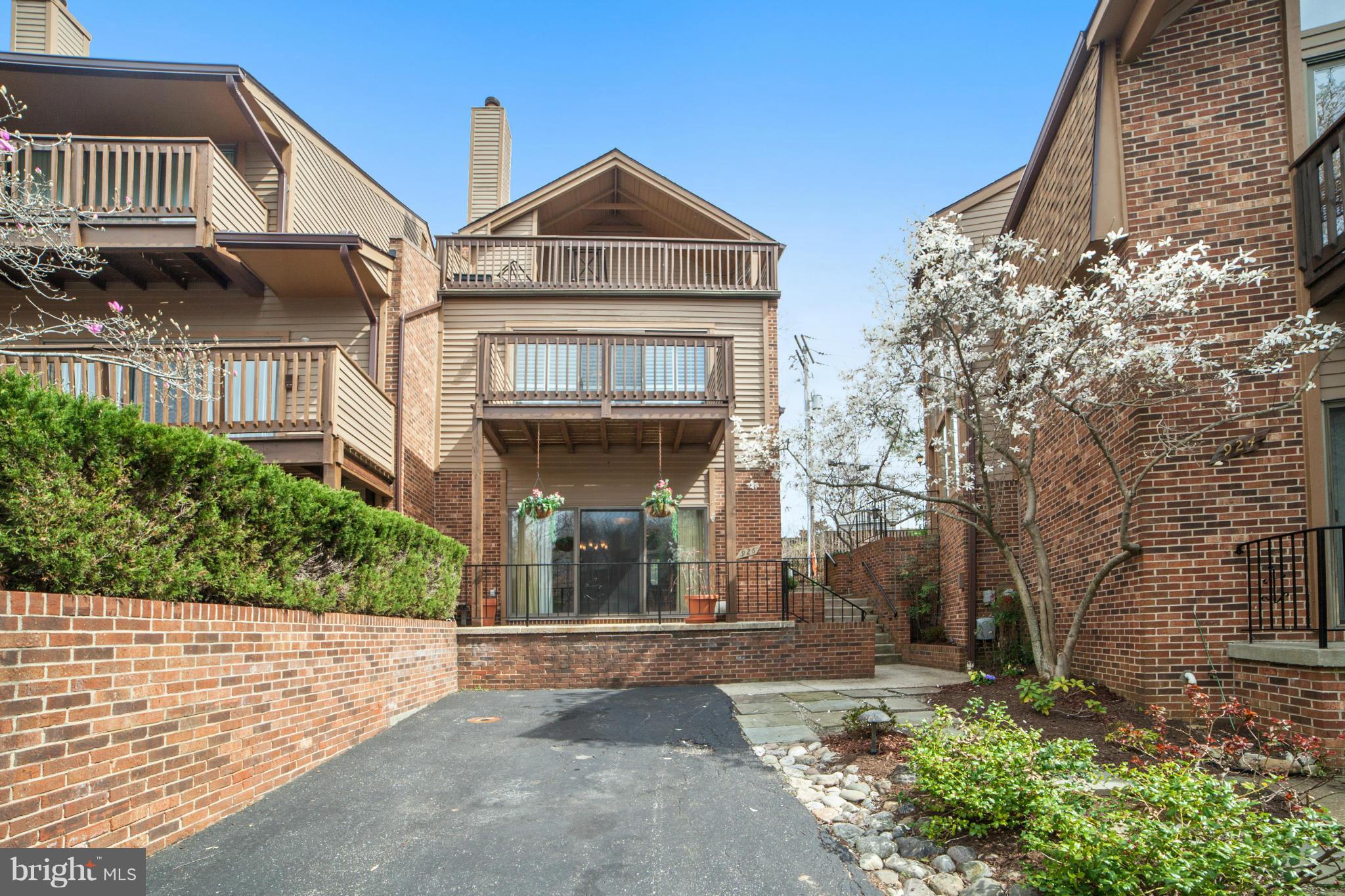 926 King James Landing Road Annapolis, MD 21403 - Photo 1 of 30 Exterior (Front)