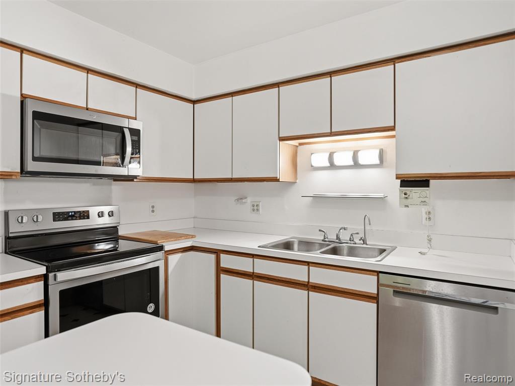 1245 Derby Road, Unit 7 Birmingham, MI 48009 - Photo 16 of 25