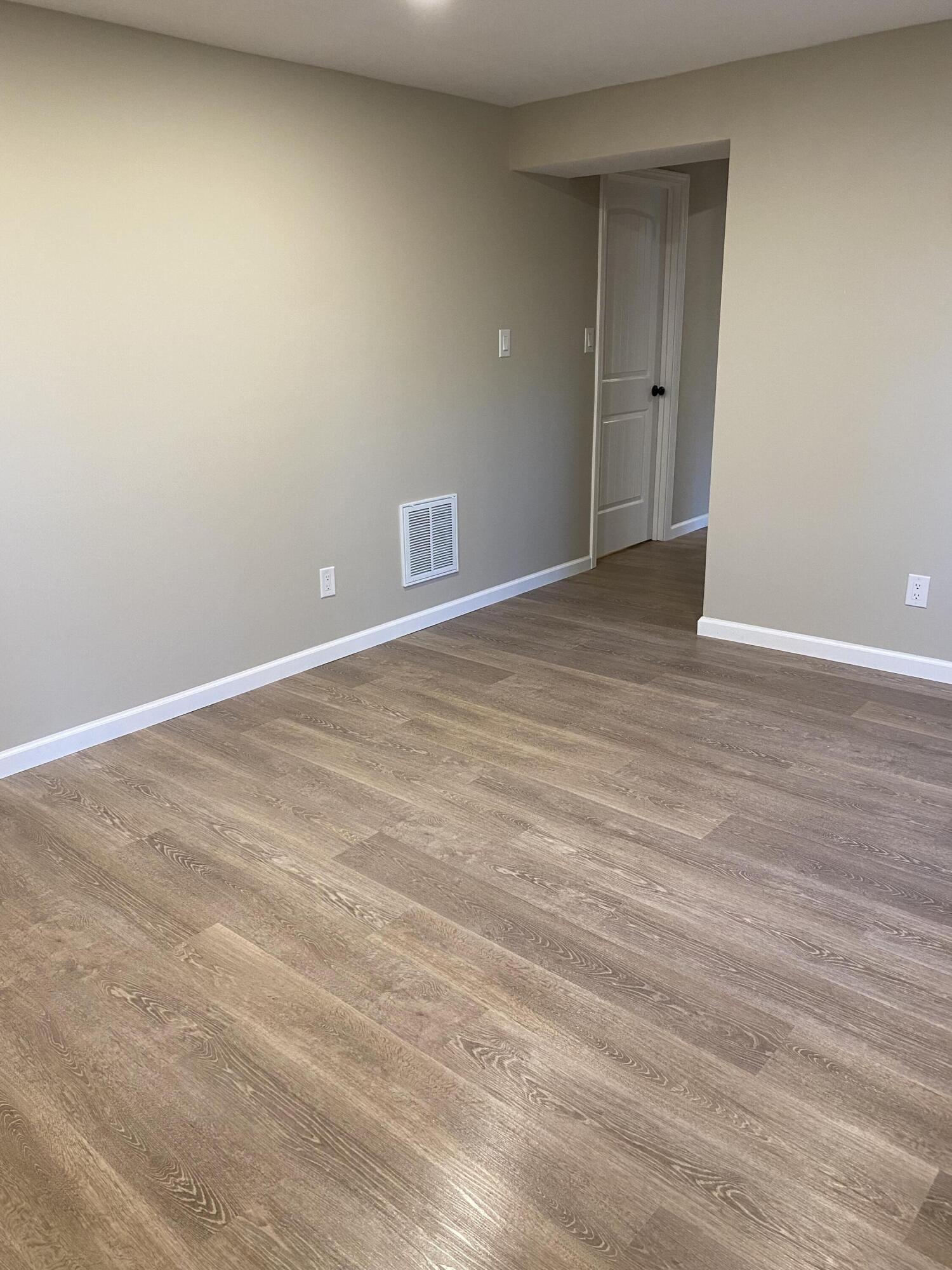 4052 Ridge Road Kingsport, TN 37660 - Photo 17 of 32 IMG_8591