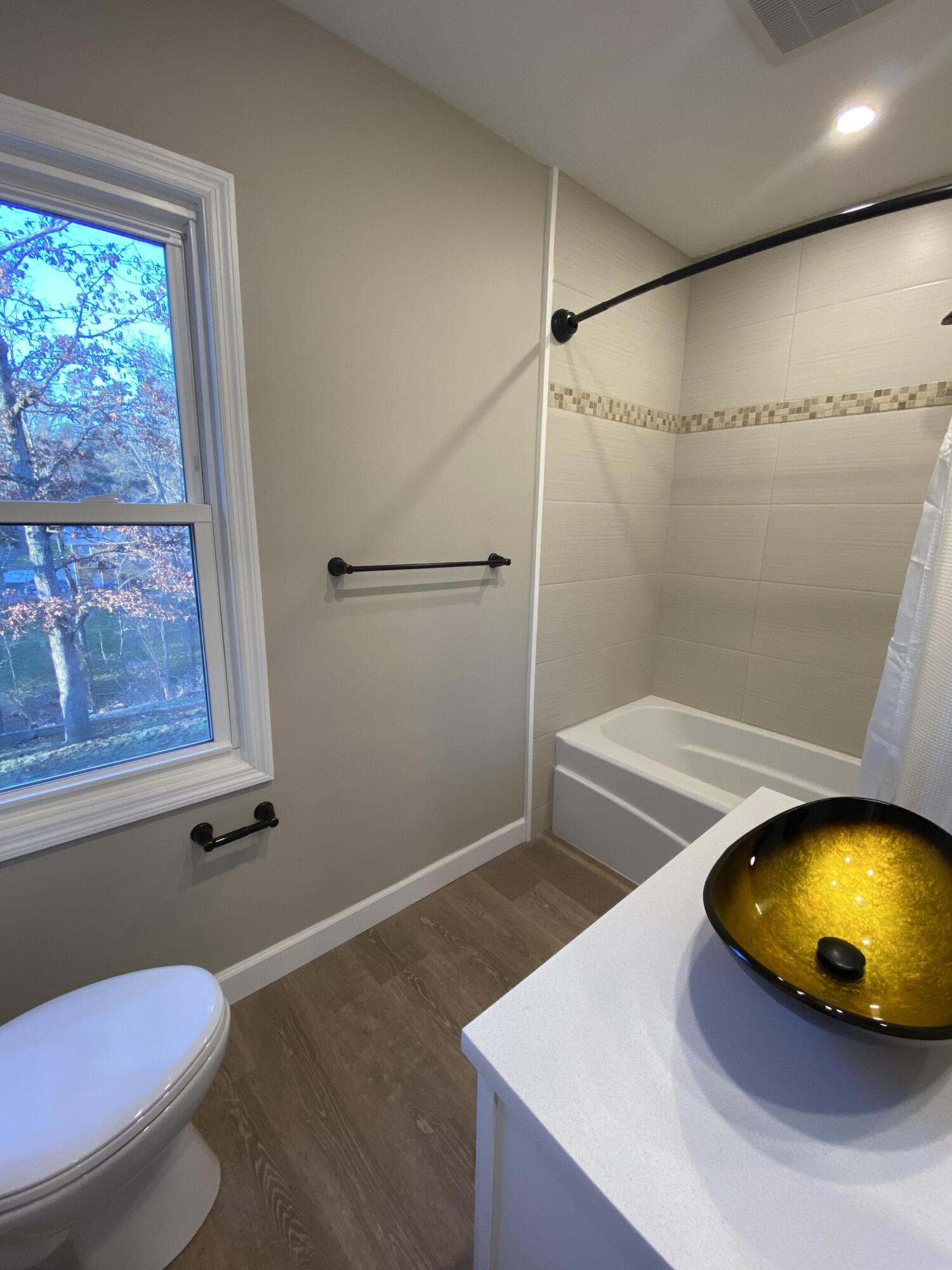 4052 Ridge Road Kingsport, TN 37660 - Photo 26 of 32 IMG_8601