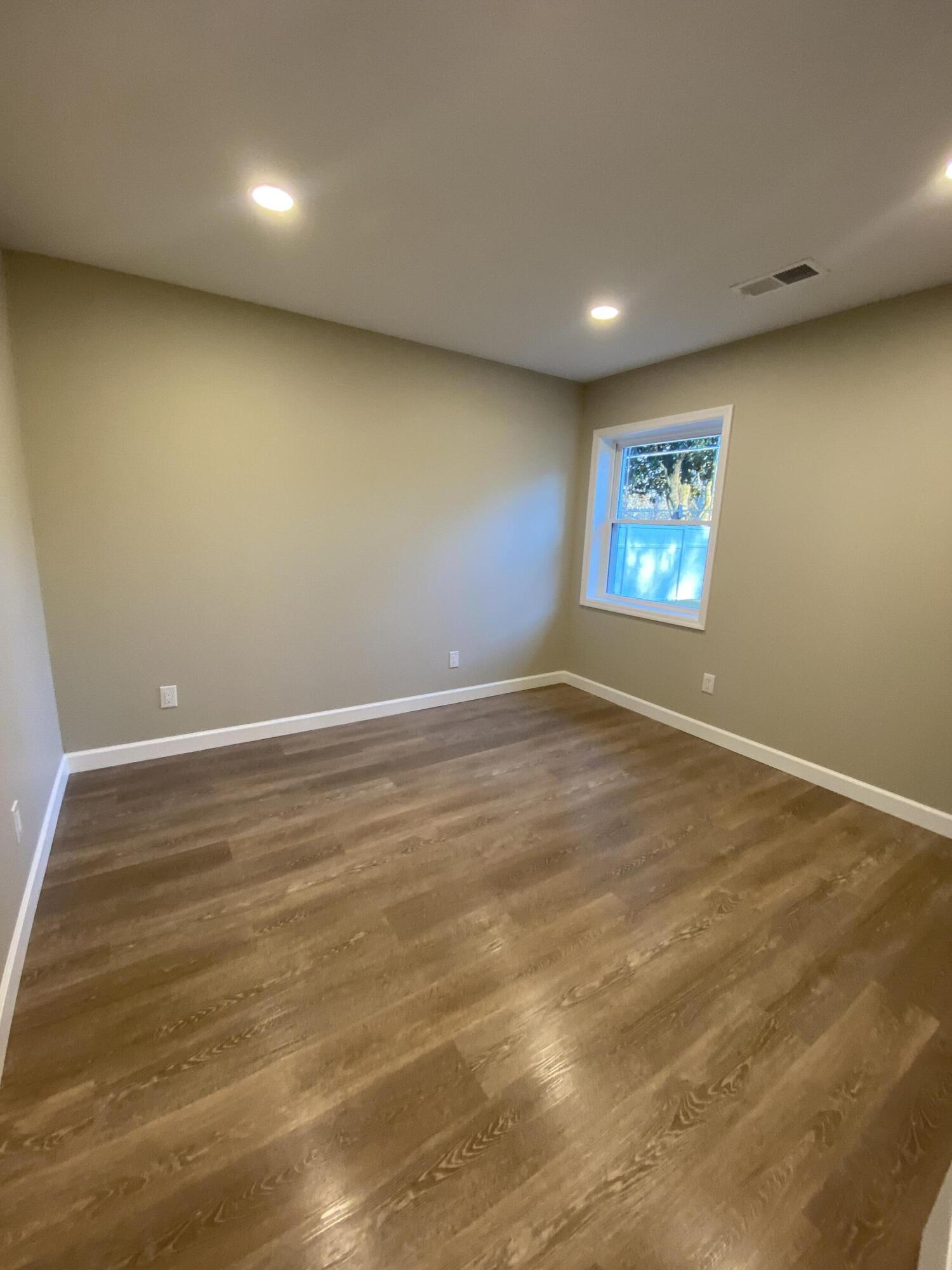 4052 Ridge Road Kingsport, TN 37660 - Photo 28 of 32 IMG_8604