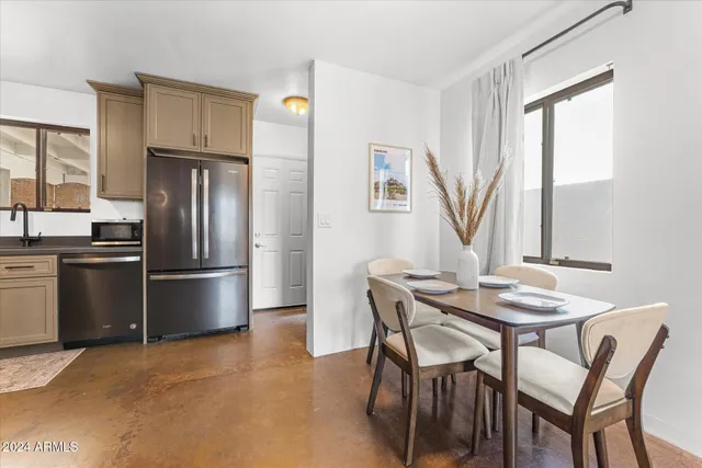 $3,500 | 9428 North 1st Avenue, Unit 1, Phoenix, AZ 85021