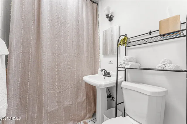 $3,500 | 9428 North 1st Avenue, Unit 1, Phoenix, AZ 85021