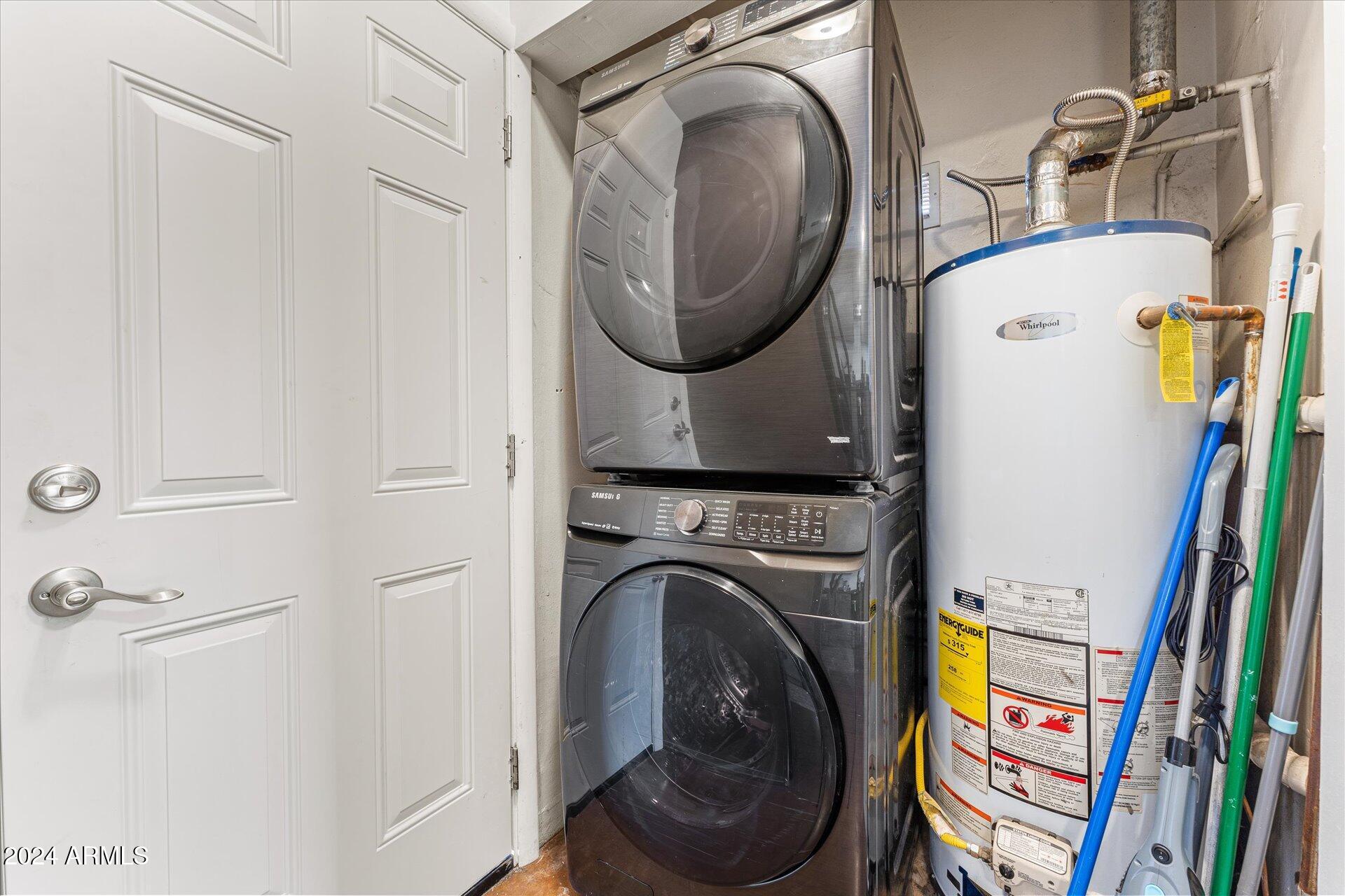 9428 North 1st Avenue, Unit 1 Phoenix, AZ 85021 - Photo 29 of 54 37-037-laundry