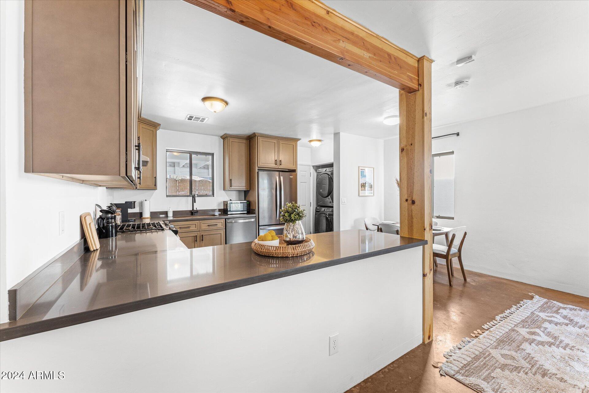 9428 North 1st Avenue, Unit 1 Phoenix, AZ 85021 - Photo 52 of 54 16-016-kitchen