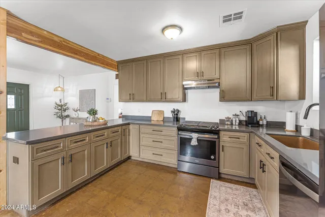 $3,500 | 9428 North 1st Avenue, Unit 1, Phoenix, AZ 85021