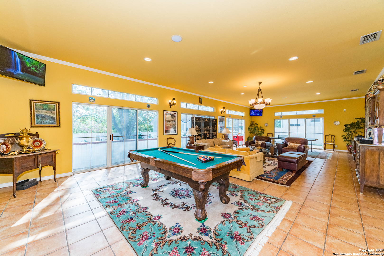 7226 North Vandiver Road San Antonio, TX 78209 - Photo 30 of 59 a room with furniture and a table