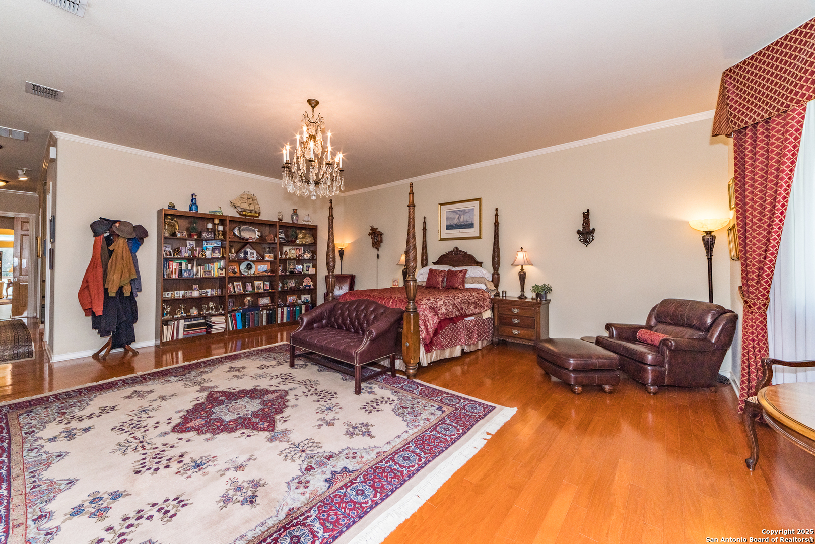 7226 North Vandiver Road San Antonio, TX 78209 - Photo 39 of 59 a living room with furniture a rug and gym equipment